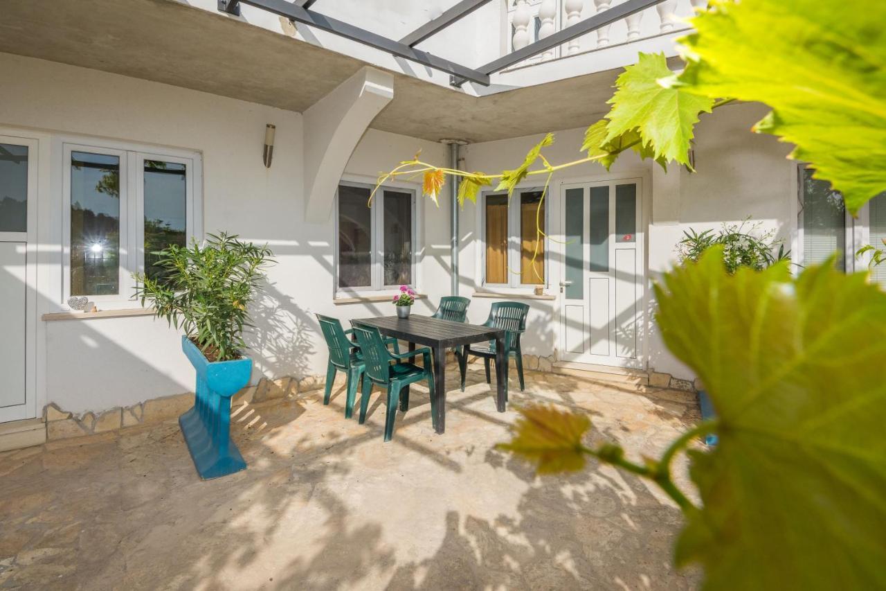 Apartments Barbara Tribalj 외부 사진
