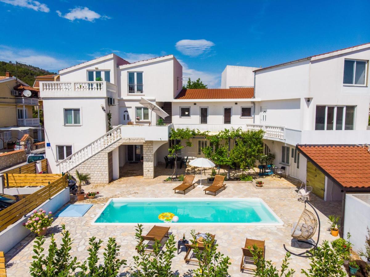 Apartments Barbara Tribalj 외부 사진